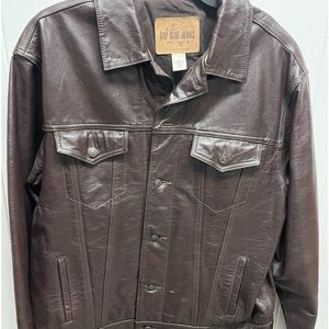 Men’s brown leather jacket